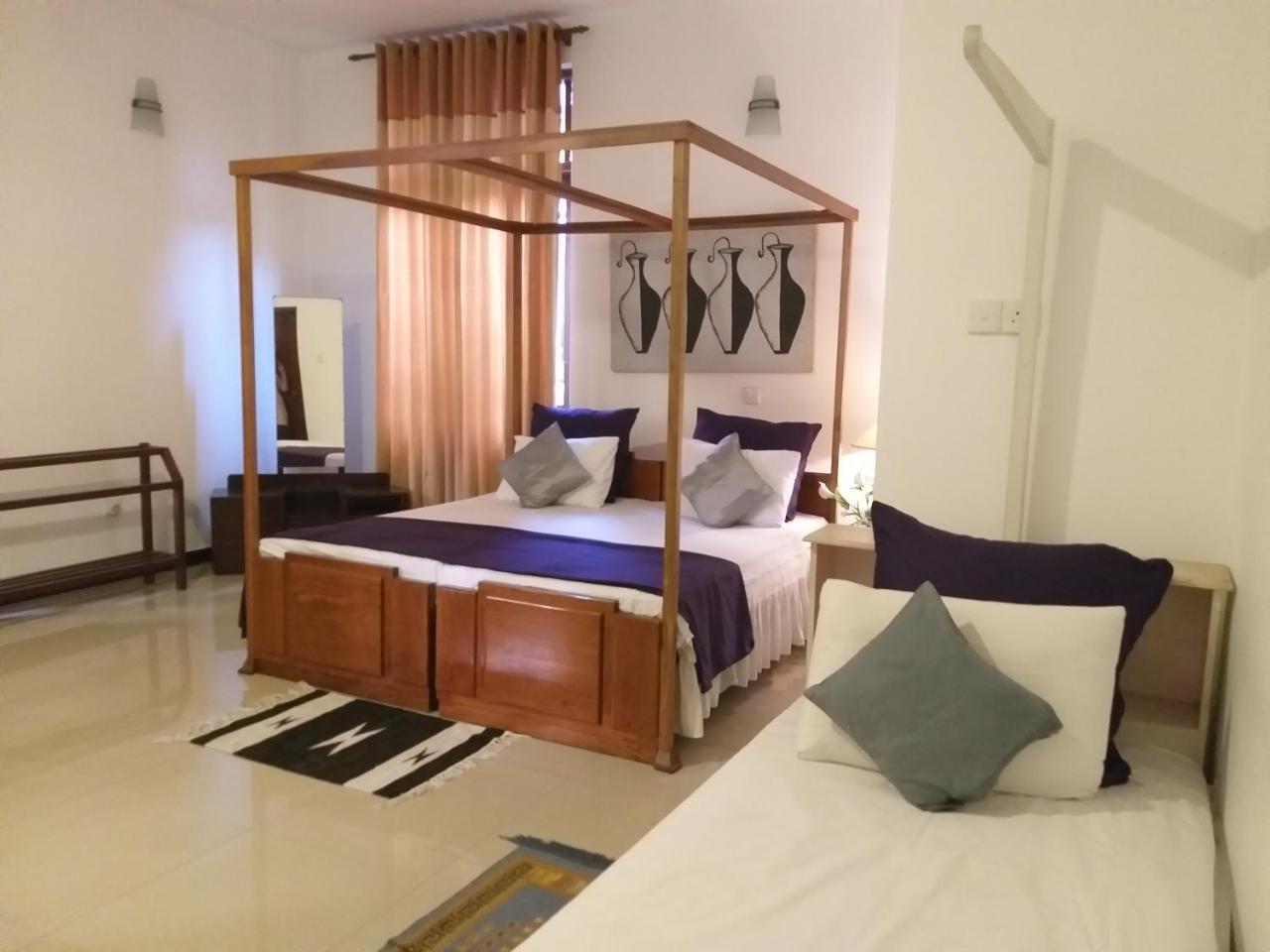 Cosy Nest Home Stay Negombo Extérieur photo