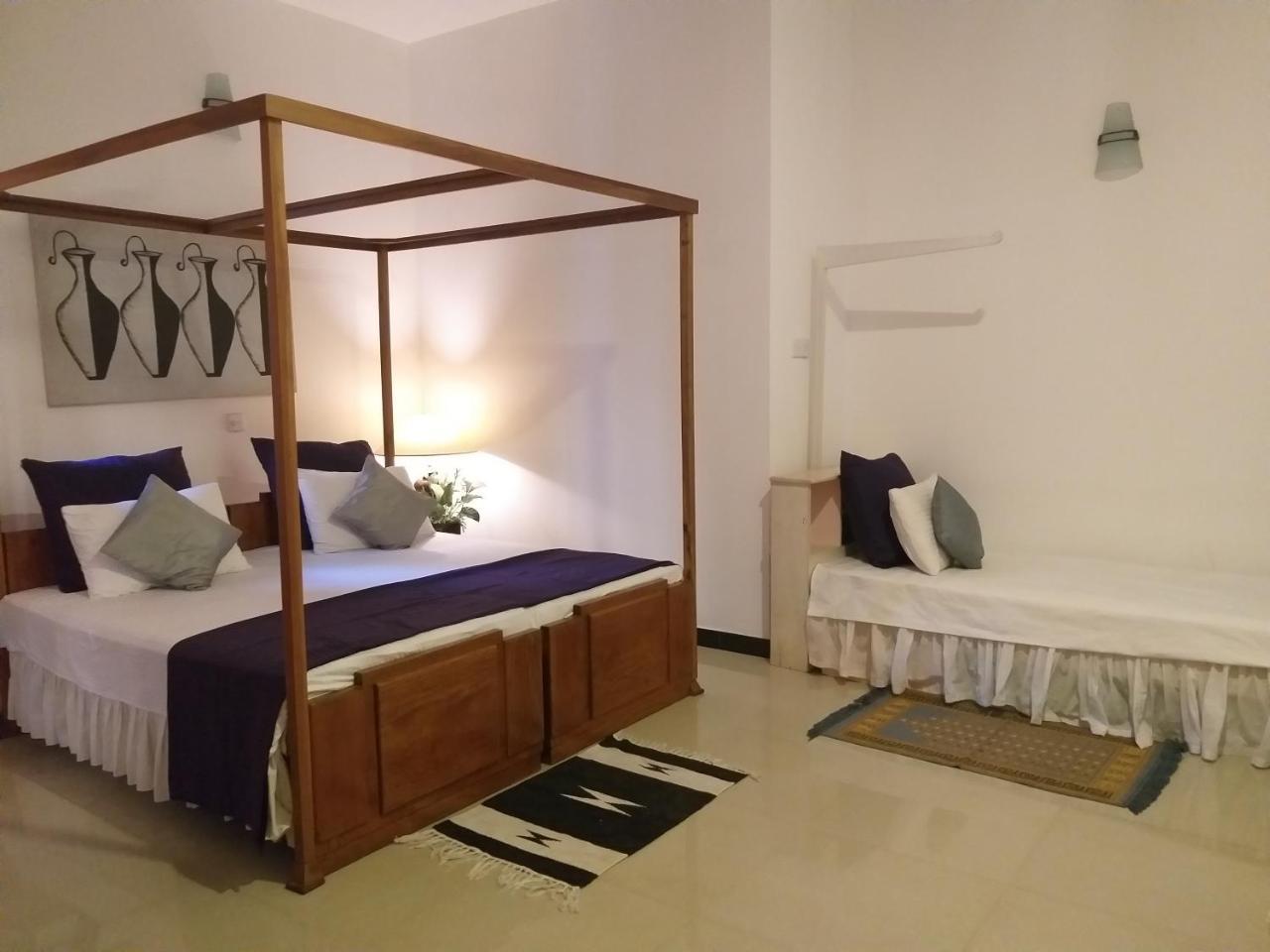 Cosy Nest Home Stay Negombo Extérieur photo