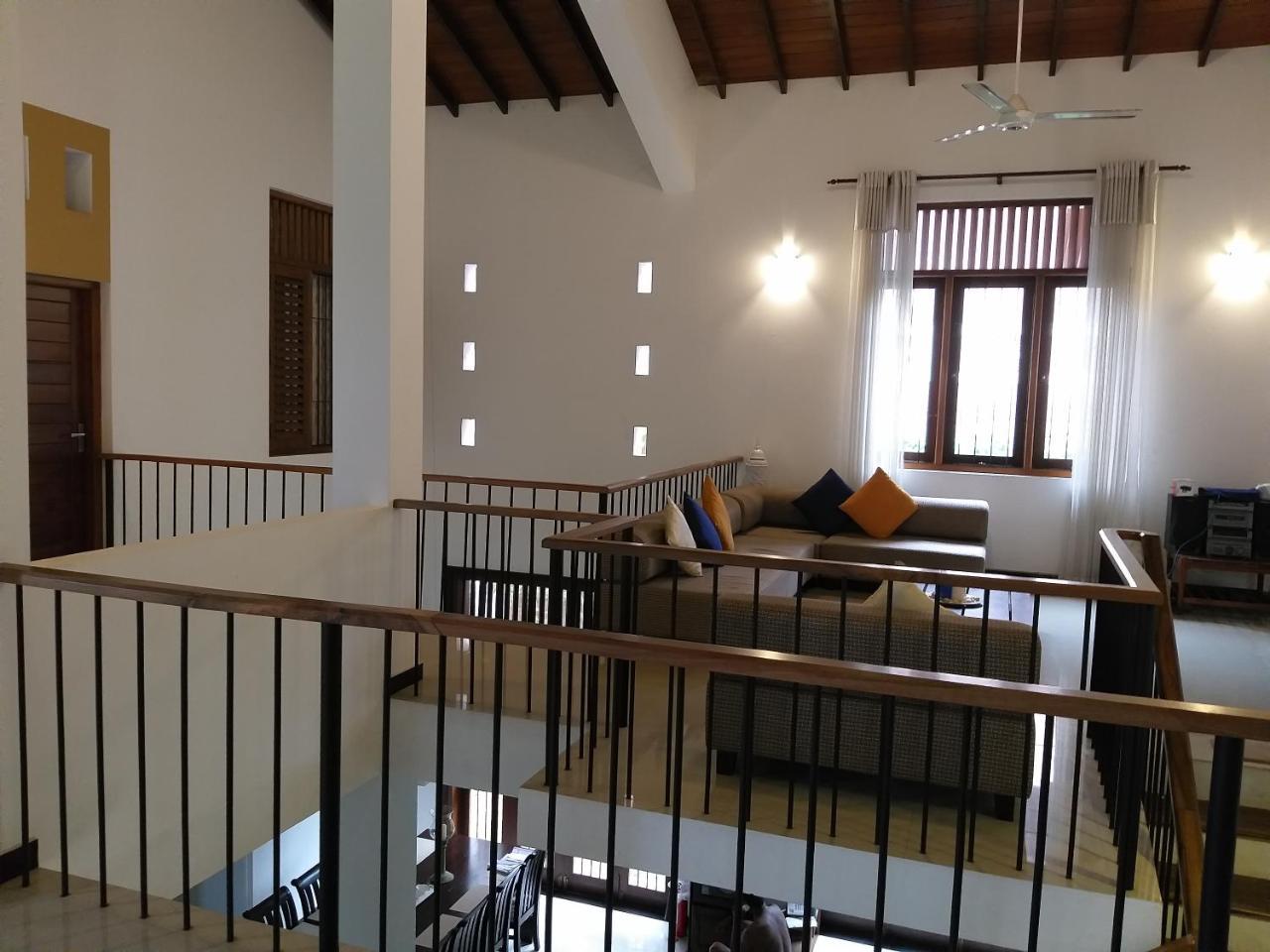 Cosy Nest Home Stay Negombo Extérieur photo
