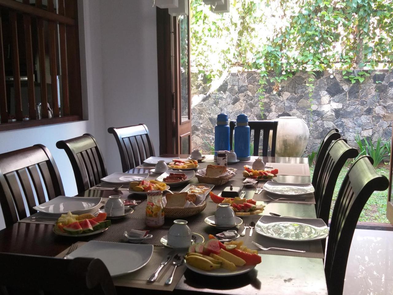 Cosy Nest Home Stay Negombo Extérieur photo