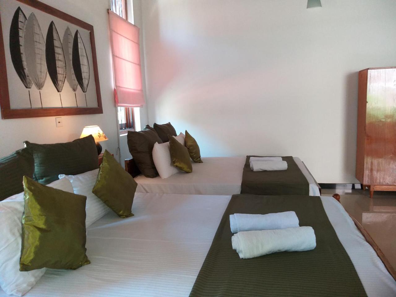 Cosy Nest Home Stay Negombo Extérieur photo