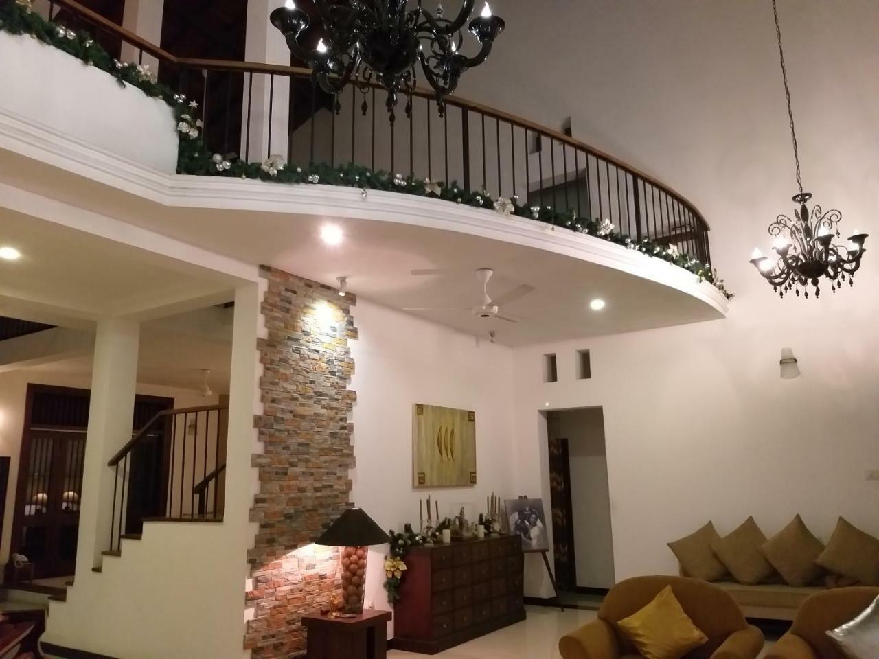 Cosy Nest Home Stay Negombo Extérieur photo